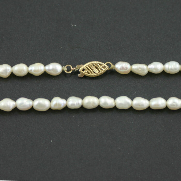 Single Strand Baroque pearl necklace 1960s