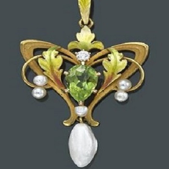 Art Nouveau Pendant