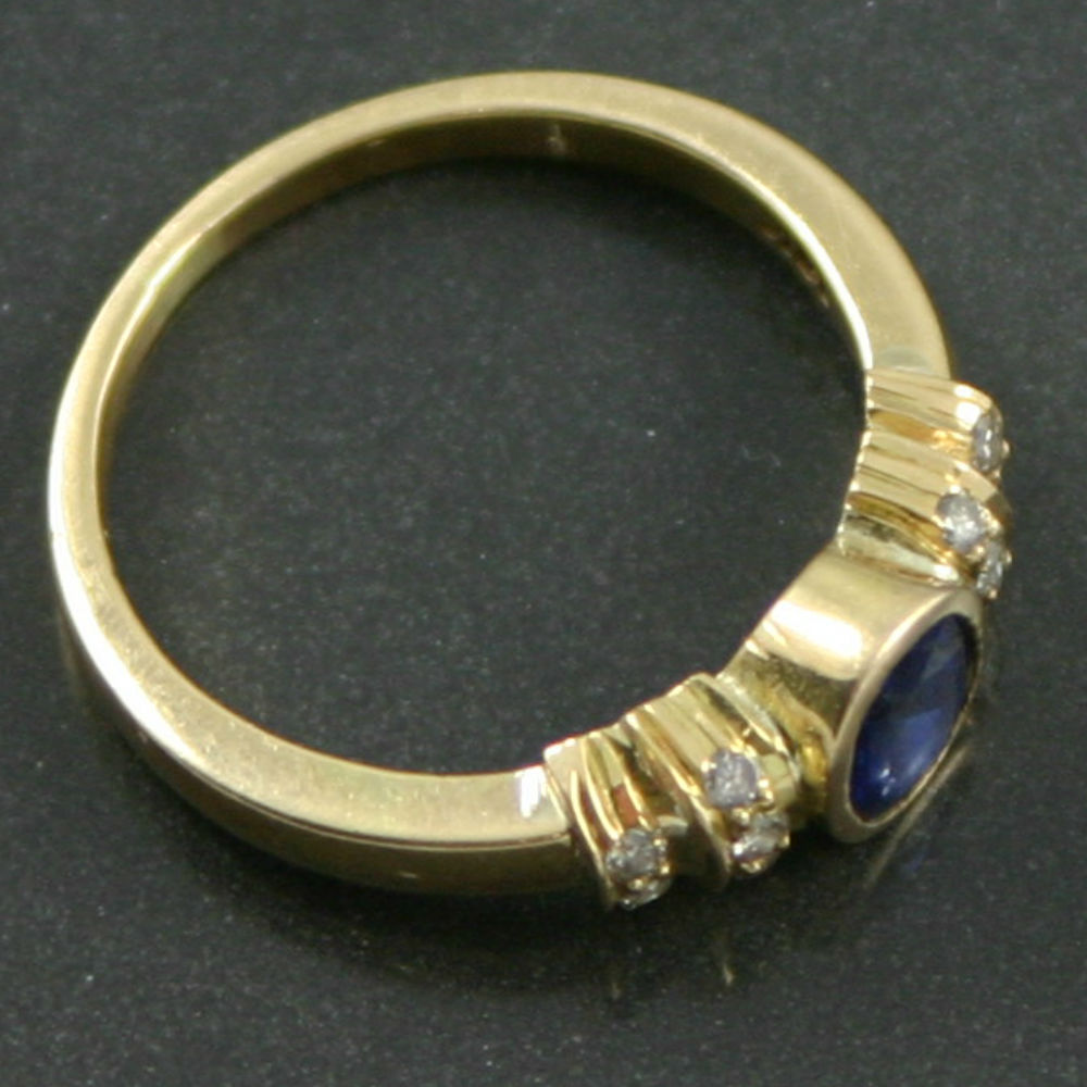Pink Sapphire & Diamond Ring - Carus Jewellery