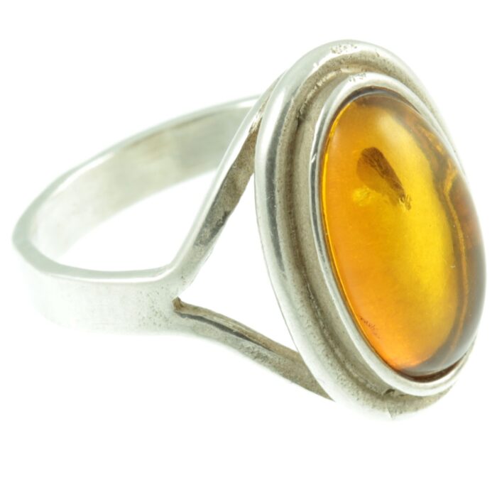 1950s amber ring - side view