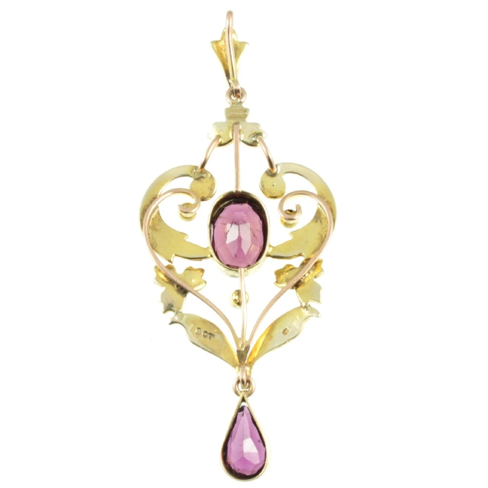 9ct gold Garnet and split pearl pendant