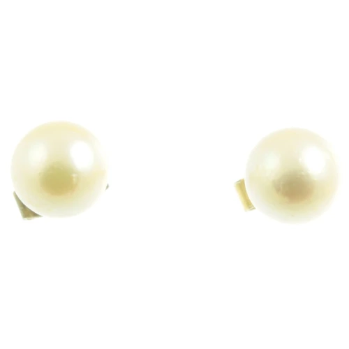 Retro 1940s Pearl stud earrings