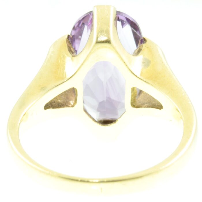 contemporary 18ct gold amethyst ring