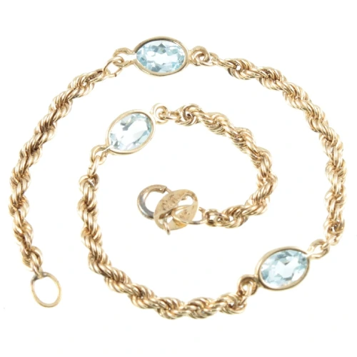 Retro 1940s aquamarine bracelet