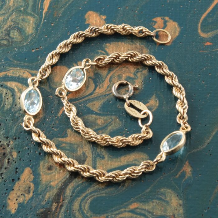 1940s 9ct gold aquamarine bracelet