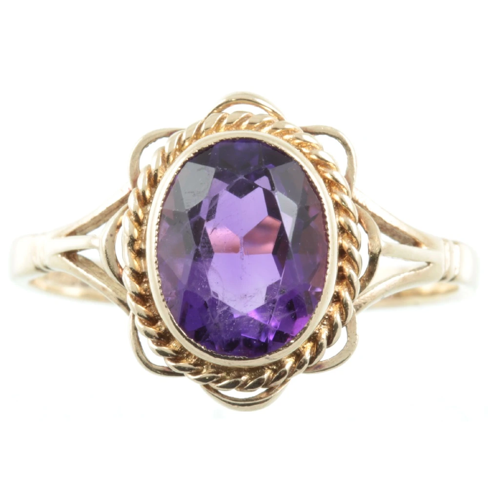 Vintage 9ct gold Amethyst dress ring