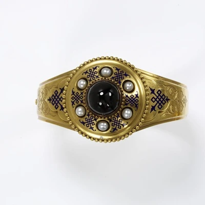 Garnet and Pearl Ring