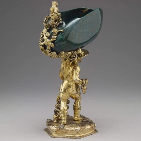 Bloodstone standing cup, by Reinhold Vasters Bloodstone standing cup, by Reinhold Vasters