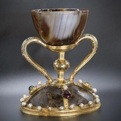The Chalice of Valencia
