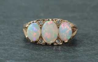 Opal, Formation, History and Folklore.