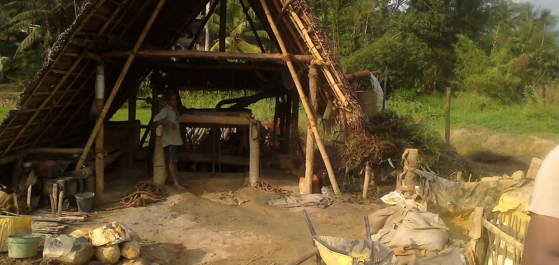 Zircon mining in Sri Lanka